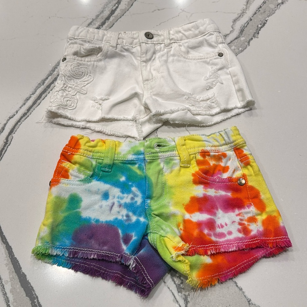 Girls Denim Shorts Size 4T  Zara & Zinnias brands